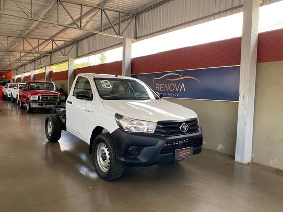 TOYOTA HILUX 2.8 4X4 CS CHASSI 16V TURBO DIESEL 2P MANUAL